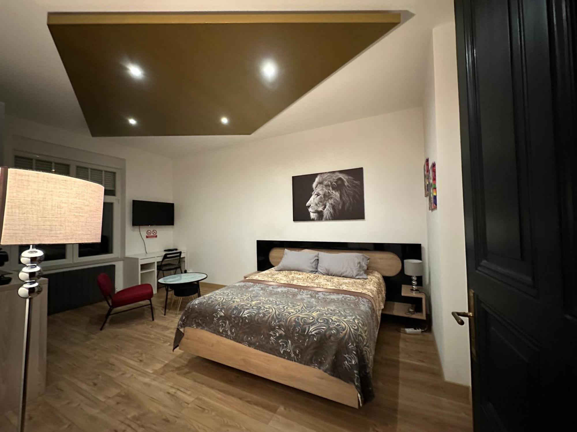 Serenity Bed Palace 2 Metz Gare エクステリア 写真